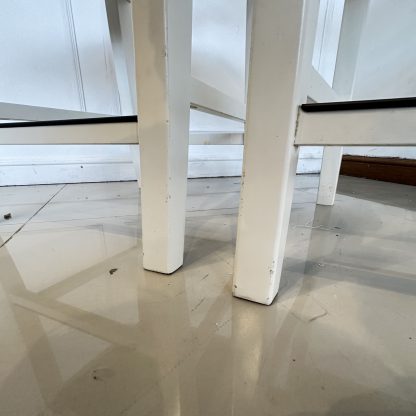 เก้าอี้บาร์ แบรนด์ IKEA รุ่น INGOLF โครงขาไม้ยางสีขาว