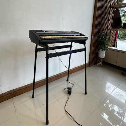 คีย์บอร์ดไฟฟ้า พร้อมขาตั้ง แบรนด์ Yamaha รุ่น EZ-20