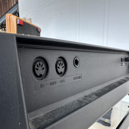 คีย์บอร์ดไฟฟ้า พร้อมขาตั้ง แบรนด์ Yamaha รุ่น EZ-20