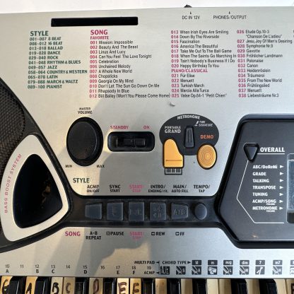 คีย์บอร์ดไฟฟ้า พร้อมขาตั้ง แบรนด์ Yamaha รุ่น EZ-20