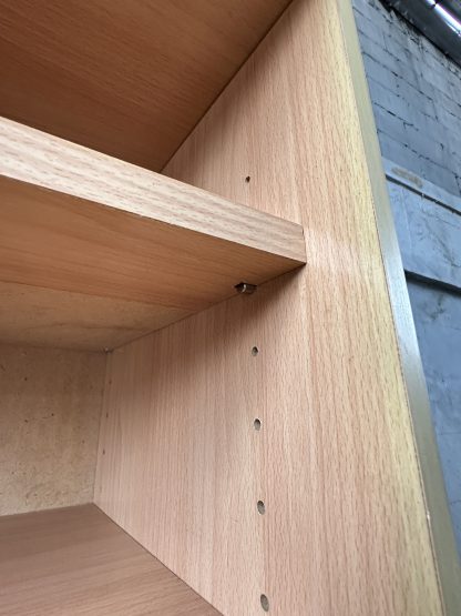 ตู้โชว์ 6 ชั้นวาง โครง MDF สีบีชลายไม้