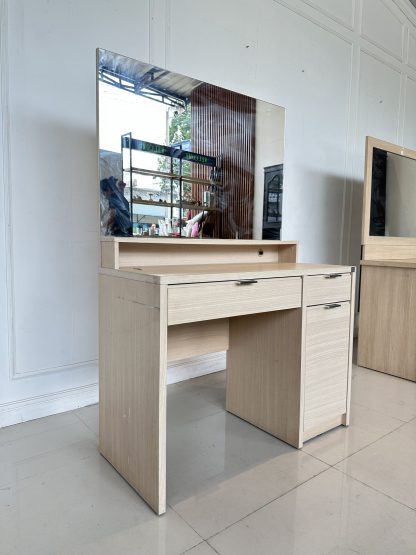 โต๊ะเครื่องแป้ง แบรนด์ SB FURNITURE