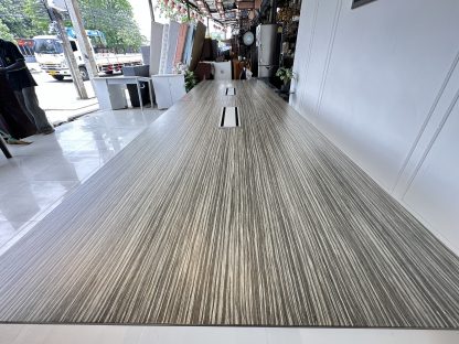 โต๊ะประชุม 12-14 ที่นั่ง ท็อปไม้ MDF สีน้ำตาลลายไม้