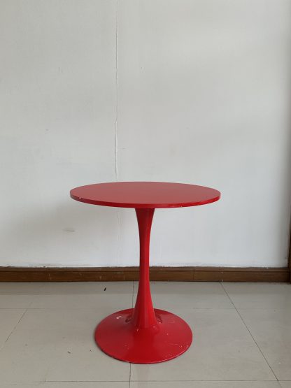 โต๊ะทานอาหาร ท็อปไม้ MDF ทรงกลมสีแดง โครงขาเหล็กสีแดง
