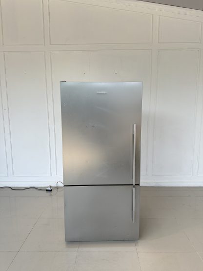 ตู้เย็น 2 ประตู แบรนด์ Fisher & Paykel รุ่น E522BRXFD5S