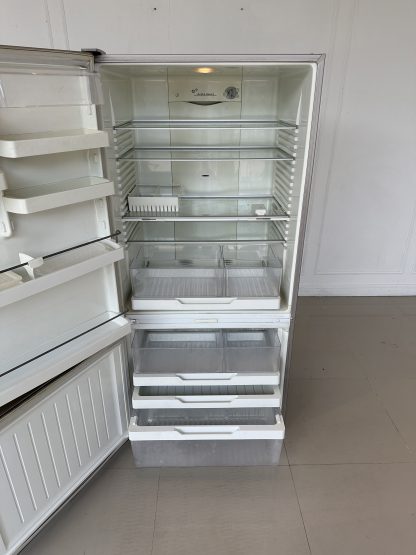 ตู้เย็น 2 ประตู แบรนด์ Fisher & Paykel รุ่น E522BRXFD5S
