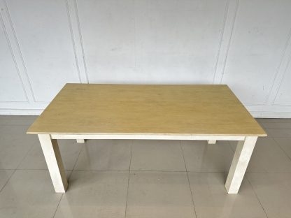 โต๊ะทานอาหาร ท็อปหินอ่อนเทียม ขาไม้จริงสีขาว