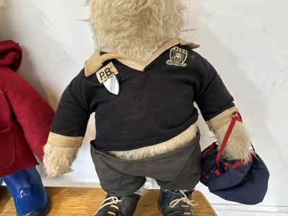 ตุ๊กตาหมีวินเทจ Paddington Bear ชุดกันฝนรองเท้าบูด และ ชุดนักฟุตบอล