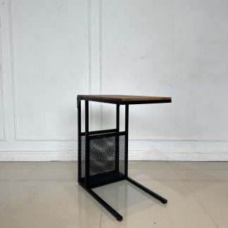 โต๊ะข้าง แบรนด์ IKEA รุ่น LACK โครงไม้ Particle Board สีดำ