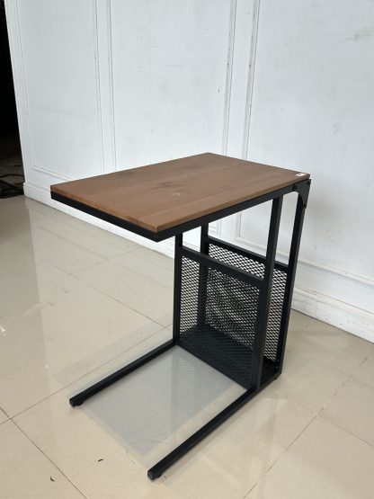 โต๊ะข้าง แบรนด์ IKEA รุ่น FJÄLLBO ท็อปไม้สนสีน้ำตาลเข้ม