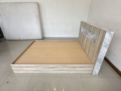 เตียง ขนาด 5 ฟุต โครงไม้ MDF สีบีชลายไม้