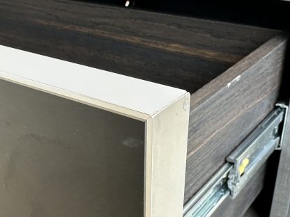 ตู้วางทีวีติดผนัง 3 ลิ้นชัก โครงไม้ MDF สีน้ำตาลลายไม้
