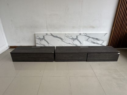 ชุดตู้วางทีวีติดผนัง พร้อมชั้นโชว์ แบรนด์ SB FURNITURE