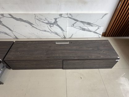ชุดตู้วางทีวีติดผนัง พร้อมชั้นโชว์ แบรนด์ SB FURNITURE