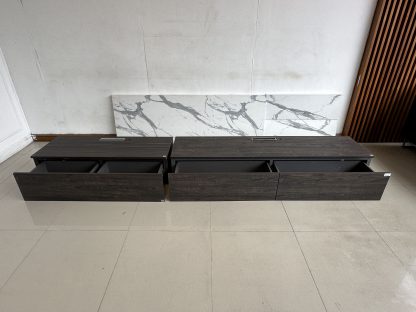 ชุดตู้วางทีวีติดผนัง พร้อมชั้นโชว์ แบรนด์ SB FURNITURE