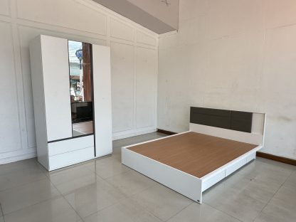 เตียง ขนาด 5 ฟุต แบรนด์ SB FURNITURE
