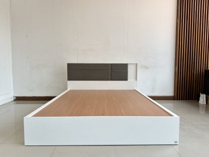 เตียง ขนาด 5 ฟุต แบรนด์ SB FURNITURE