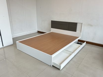 เตียง ขนาด 5 ฟุต แบรนด์ SB FURNITURE