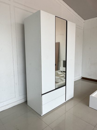 ตู้เสื้อผ้า แบรนด์ SB FURNITURE 3 บานเปิด 2 ลิ้นชัก