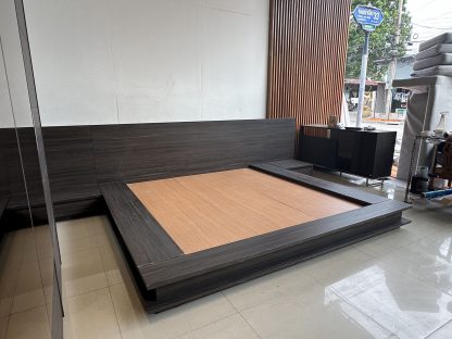 เตียง ขนาด 6 ฟุต แบรนด์ SB FURNITURE พร้อมตู้ข้างเตียง 1 ลิ้นชัก ซ้ายและขวา