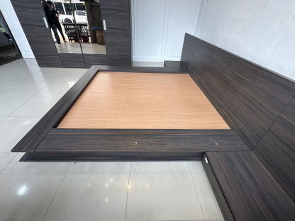 เตียง ขนาด 6 ฟุต แบรนด์ SB FURNITURE พร้อมตู้ข้างเตียง 1 ลิ้นชัก ซ้ายและขวา