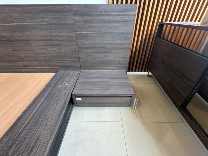 เตียง ขนาด 6 ฟุต แบรนด์ SB FURNITURE พร้อมตู้ข้างเตียง 1 ลิ้นชัก ซ้ายและขวา