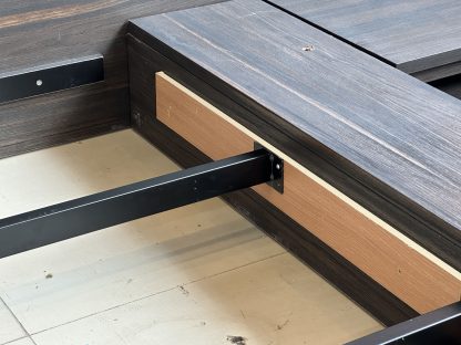 เตียง ขนาด 6 ฟุต แบรนด์ SB FURNITURE พร้อมตู้ข้างเตียง 1 ลิ้นชัก ซ้ายและขวา