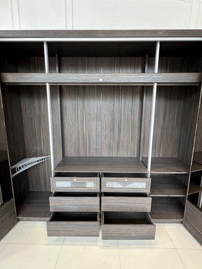 ตู้เสื้อผ้า 2 บานพับกระจกเงาสีชา แบรนด์ SB FURNITURE