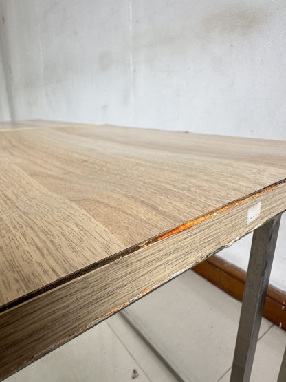 โต๊ะข้าง ท็อปไม้ MDF สีบีชลายไม้ โครงขาสแตนเลส
