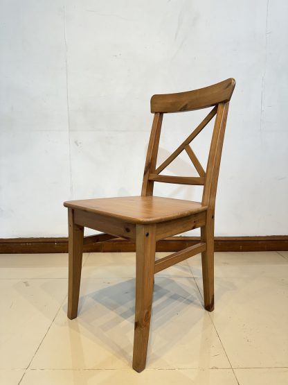 เก้าอี้ไม้สน แบรนด์ IKEA รุ่น INGOLF สีน้ำตาล