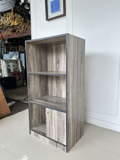 ตู้โชว์ 3 ช่องวางของ