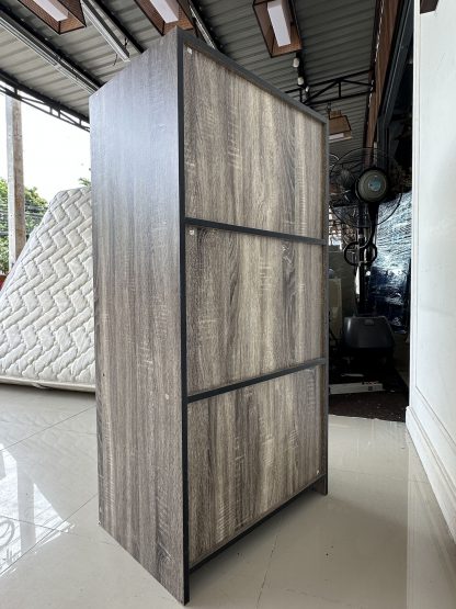 ตู้โชว์ 3 ช่องวางของ
