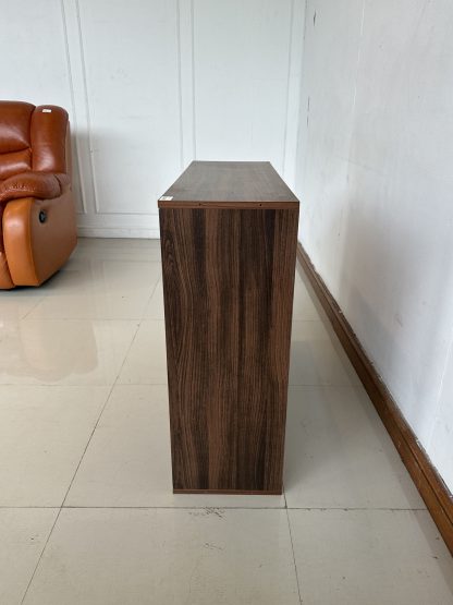 ตู้โชว์ 6 ช่องวางของ โครงไม้ MDF สีน้ำตาลลายไม้