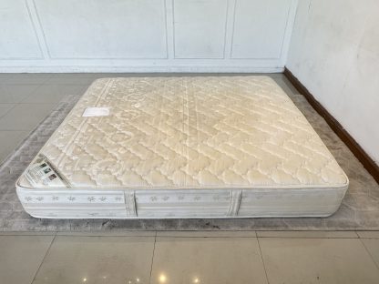ที่นอน POSTURE SPRING ขนาด 6 ฟุต แบรนด์ SEALY