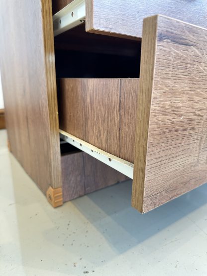 ตู้ข้างเตียง 2 ลิ้นชัก แบรนด์ T-DA FURNITURE