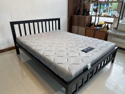 ที่นอนฟองน้ำ ขนาด 5 ฟุต แบรนด์ LUCKY MATTRESS