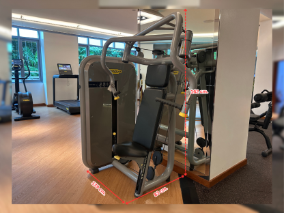 1 เครื่องฝึกแผ่นอก แบรนด์ Technogym Chest Press