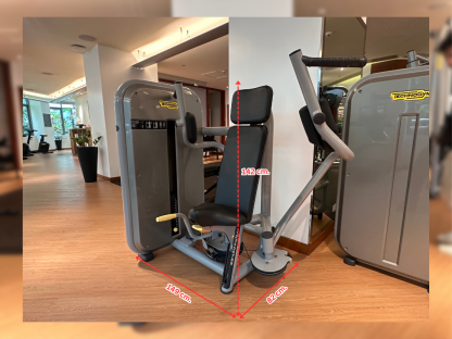 12 เครื่องฝึกแขนเปิด–ปิด แบรนด์ Technogym Element Pectoral Machine (Pec Fly)