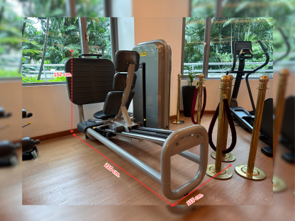 17 เครื่องออกกำลังกาย แบรนด์ Technogym Element (Leg Press)