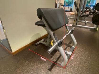 4 เครื่องฝึกกล้ามเนื้อบิเซ็ปส์ แบรนด์ Technogym (Picher Curl)