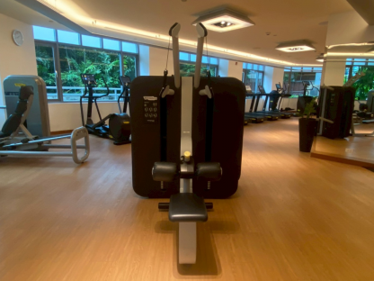 18 เครื่องฝึกกล้ามเนื้อดึงส่วนบน แบรนด์ Technogym (Kinesis Hight Pull)