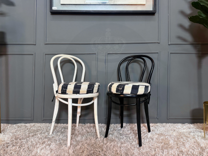 9 เก้าอี้ไม้เบนท์วูด แบรนด์ TON FURNITURE พร้อมเบาะรองนั่ง ผ้าสีขาวดำ