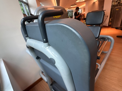17 เครื่องออกกำลังกาย แบรนด์ Technogym Element (Leg Press)