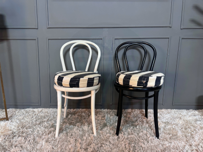 9 เก้าอี้ไม้เบนท์วูด แบรนด์ TON FURNITURE พร้อมเบาะรองนั่ง ผ้าสีขาวดำ