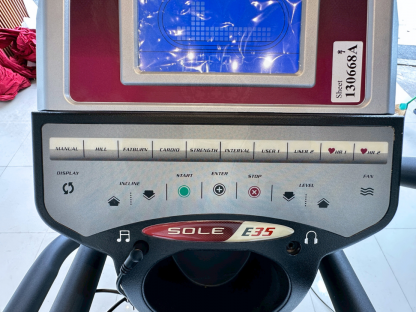 14 เครื่องเดินวงรี แบรนด์ SOLE Elliptical รุ่น E35