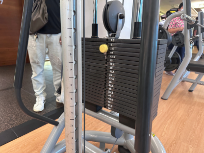 19 เครื่องฝึกดึงหลังบน แบรนด์ Technogym (Cable Crossover 2 Station)