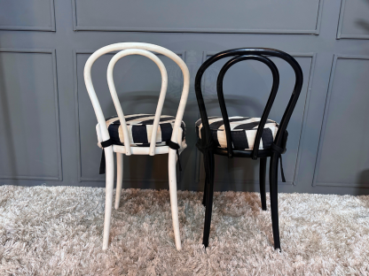 9 เก้าอี้ไม้เบนท์วูด แบรนด์ TON FURNITURE พร้อมเบาะรองนั่ง ผ้าสีขาวดำ