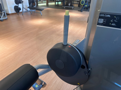 8 เครื่องบริหารขา แบรนด์ Technogym (Element Leg Curl)