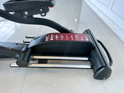 14 เครื่องเดินวงรี แบรนด์ SOLE Elliptical รุ่น E35