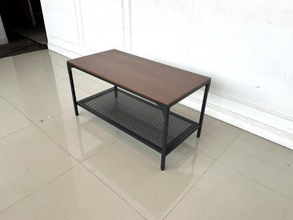 โต๊ะกลาง แบรนด์ IKEA รุ่น FJÄLLBO ท็อปไม้สนสีน้ำตาล